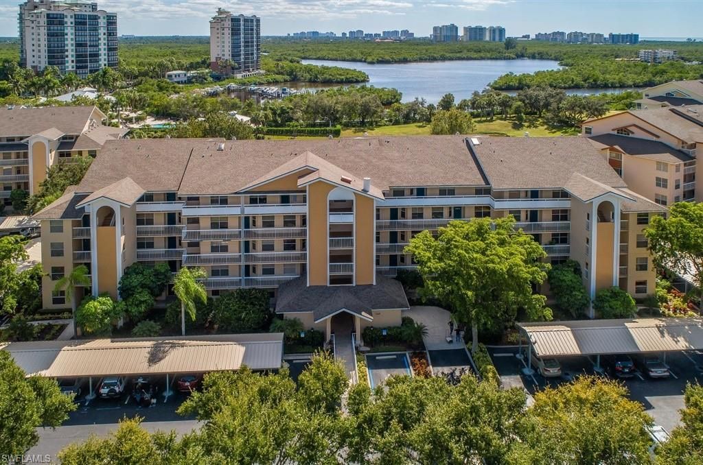 360 Horse Creek Dr #502, Naples, FL 34110