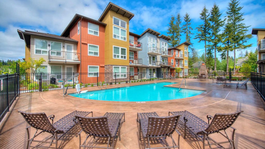 14420 N Creek Dr, Bothell, WA 98012