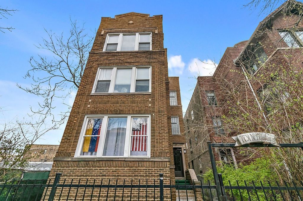 7731 N Paulina St #A, Chicago, IL 60626