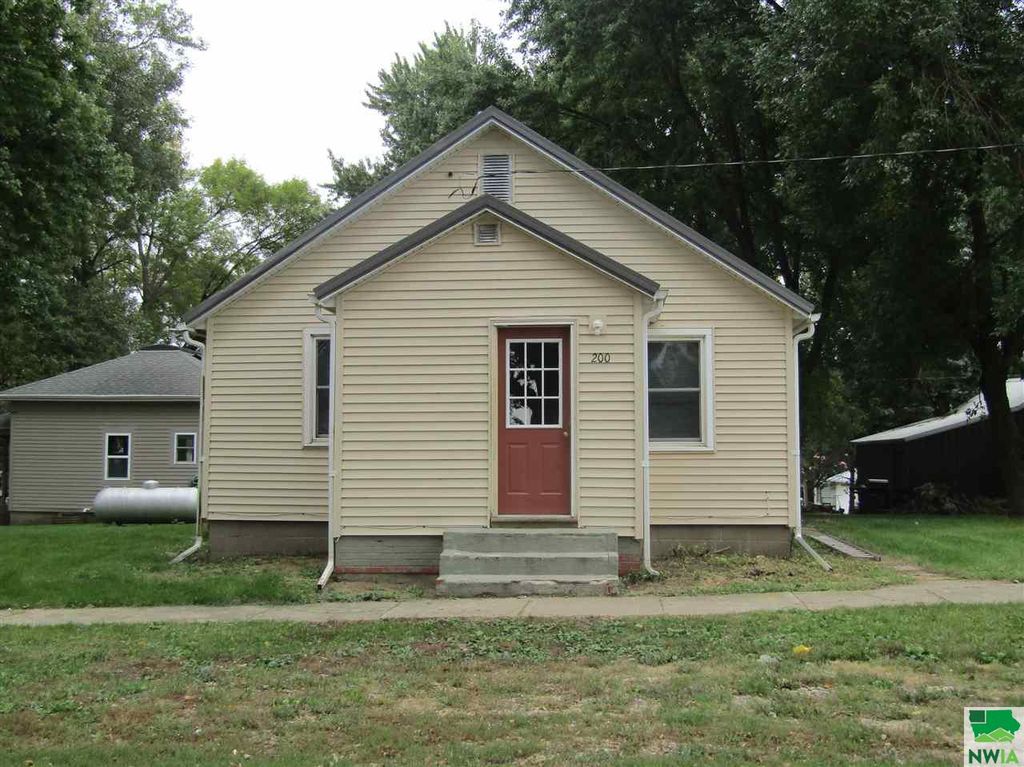 200 Pine St, Le Mars, IA 51031 Trulia