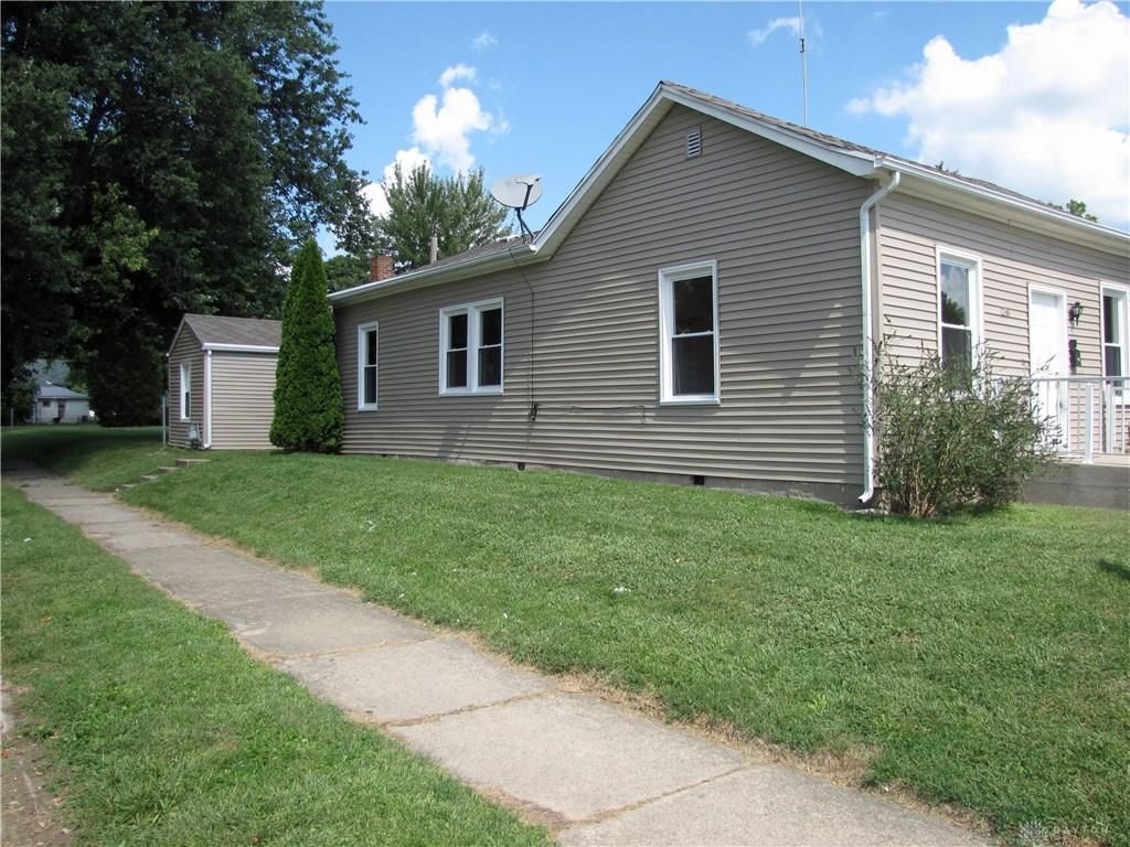 230 W High St, Eaton, OH 3 Bed, 1 Bath SingleFamily Home 3 Photos