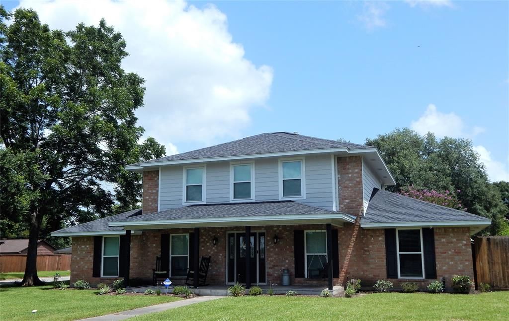 1460 Azalea St, Sweeny, TX 77480