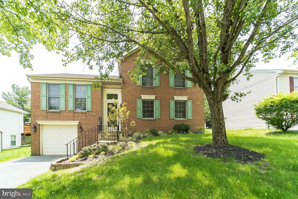 9523 Kings Grant Rd, Laurel, MD 20723