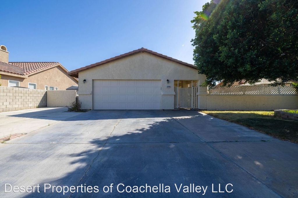 67295 Ontina Rd, Cathedral City, CA 92234