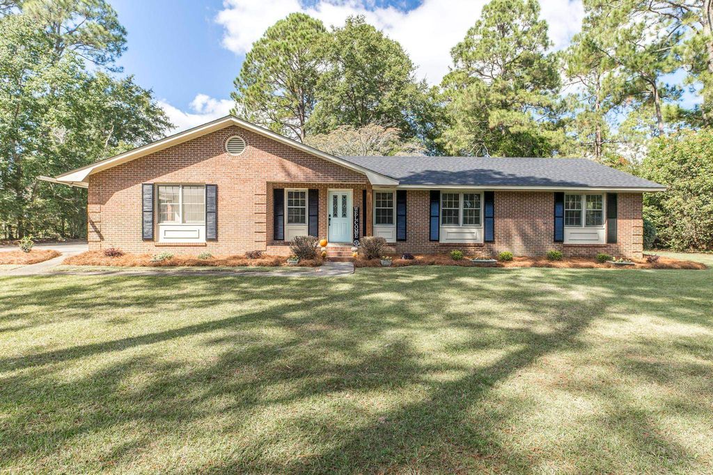 410 Cloverdale Dr, Dublin, GA 31021