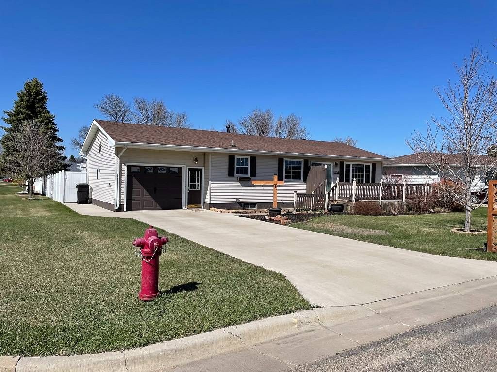 575 7th St S, Carrington, ND 58421 Trulia