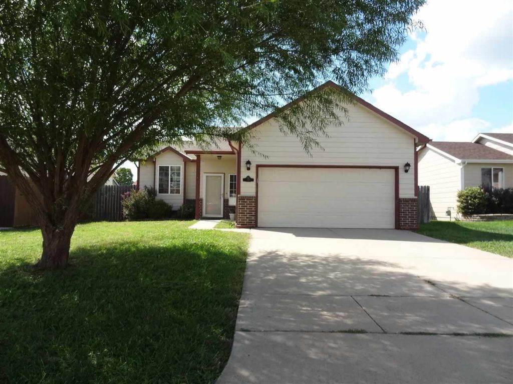 717 S Chateau Cir, Wichita, KS 67207 Trulia