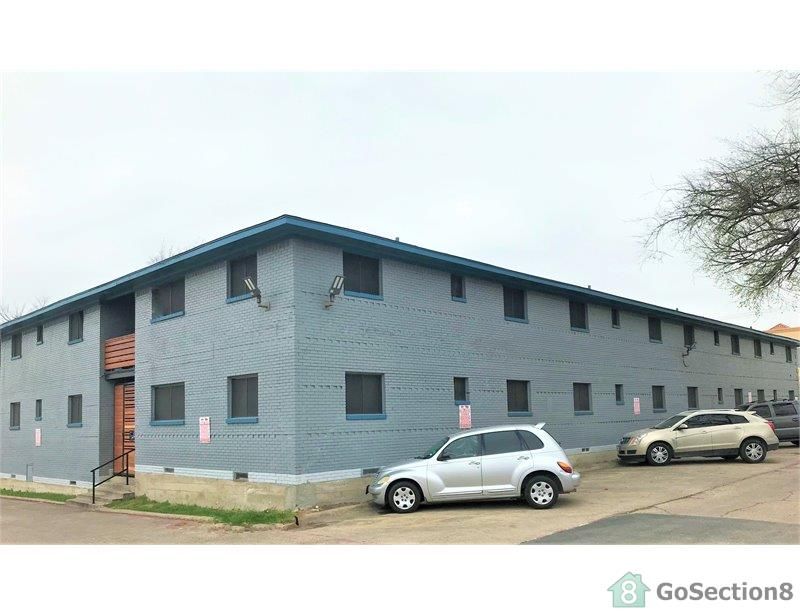 1240 W Avenue D #20, Garland, TX 75040