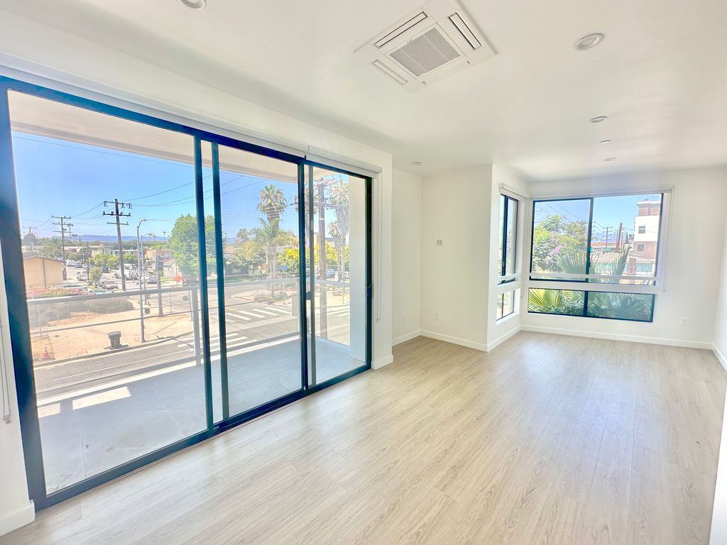 11500 Culver Blvd #300, Los Angeles, CA 90066