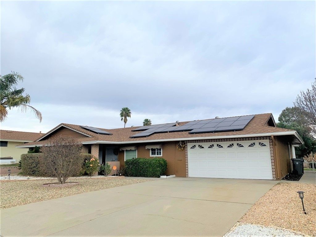 28684 Portsmouth Dr, Sun City, CA 92586