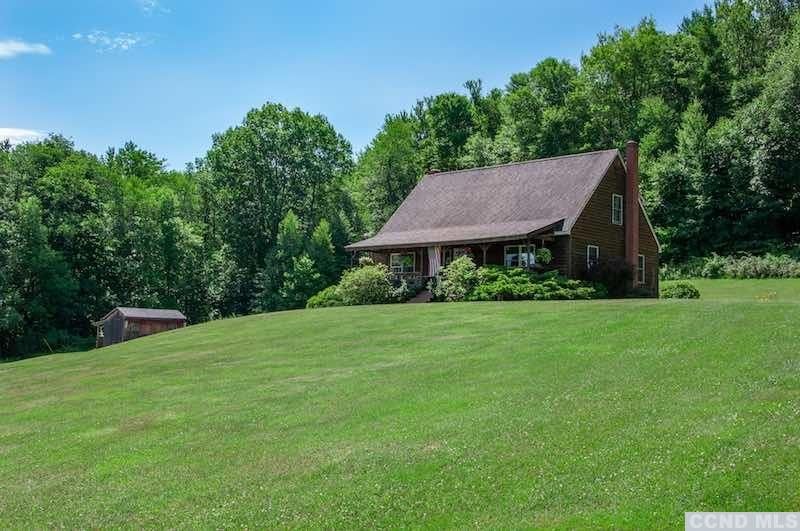 562 New Concord Rd, East Chatham, NY 12060 4 Bed, 4 Bath Single