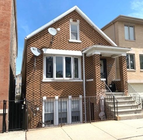 2961 S Loomis St, Chicago, IL 60608