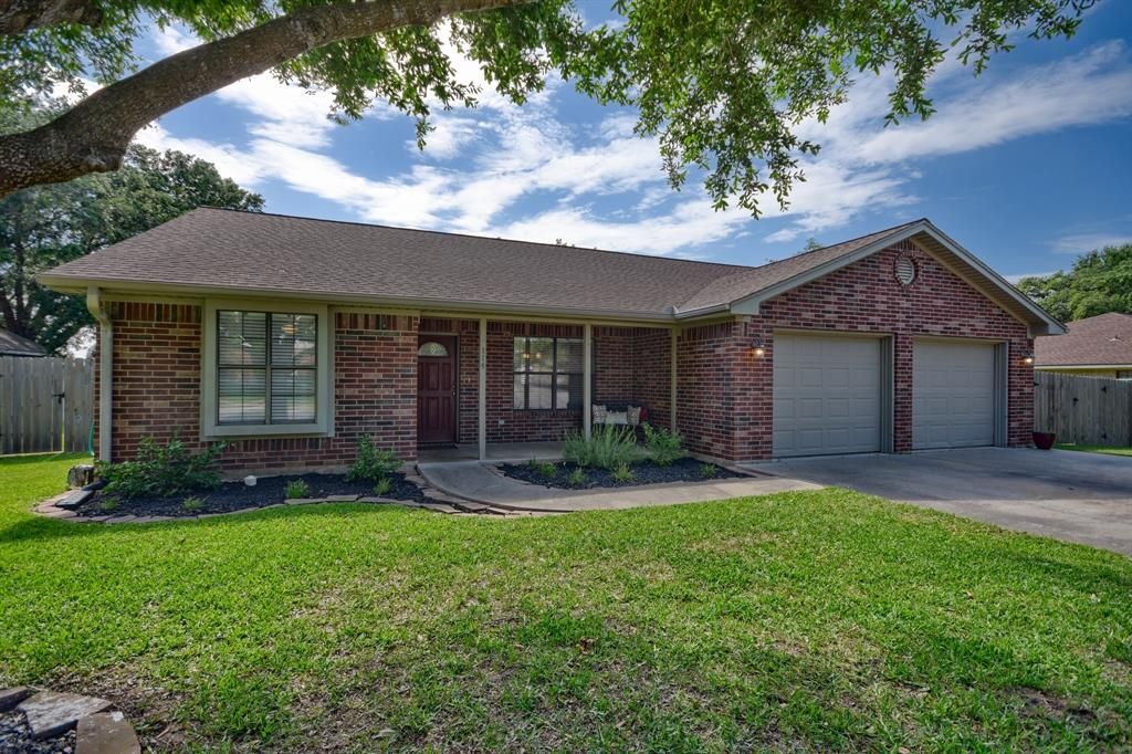 114 Douglas Dr, Bellville, TX 77418 Trulia