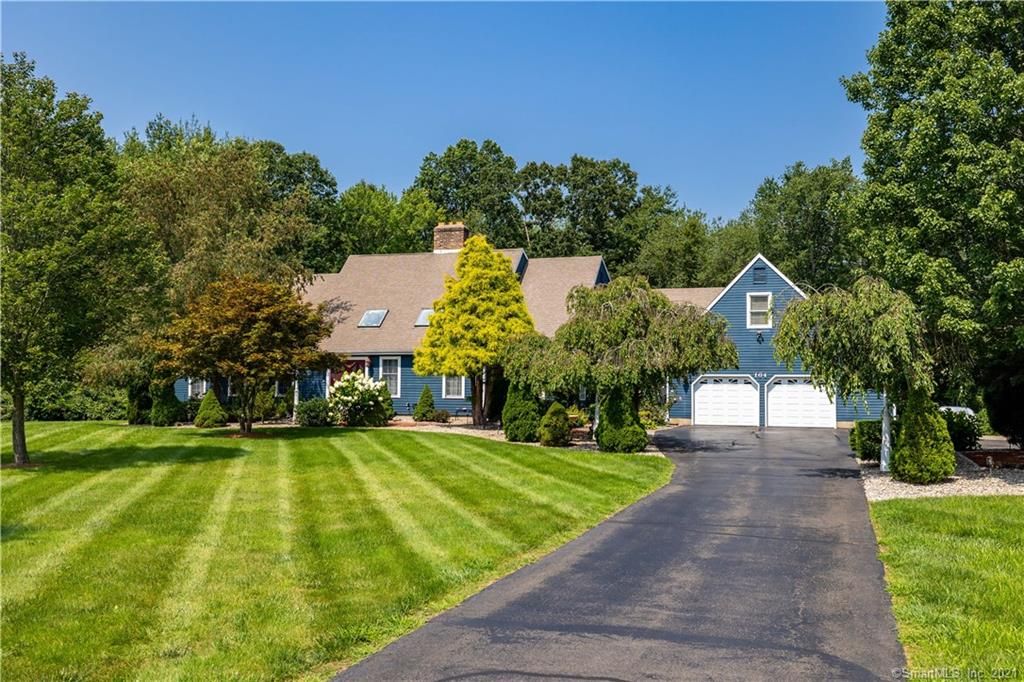 164 Blue Ridge Rd, Berlin, CT 06037
