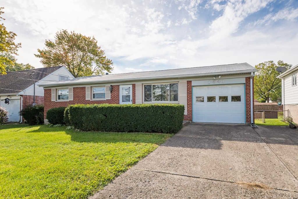 1541 E Crescentville Rd, Cincinnati, OH 45246 Trulia