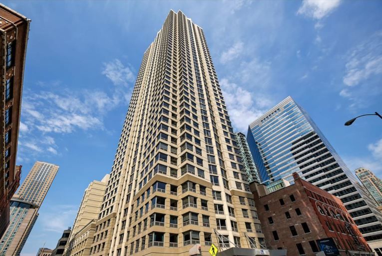 440 N Wabash Ave #4011, Chicago, IL 60611