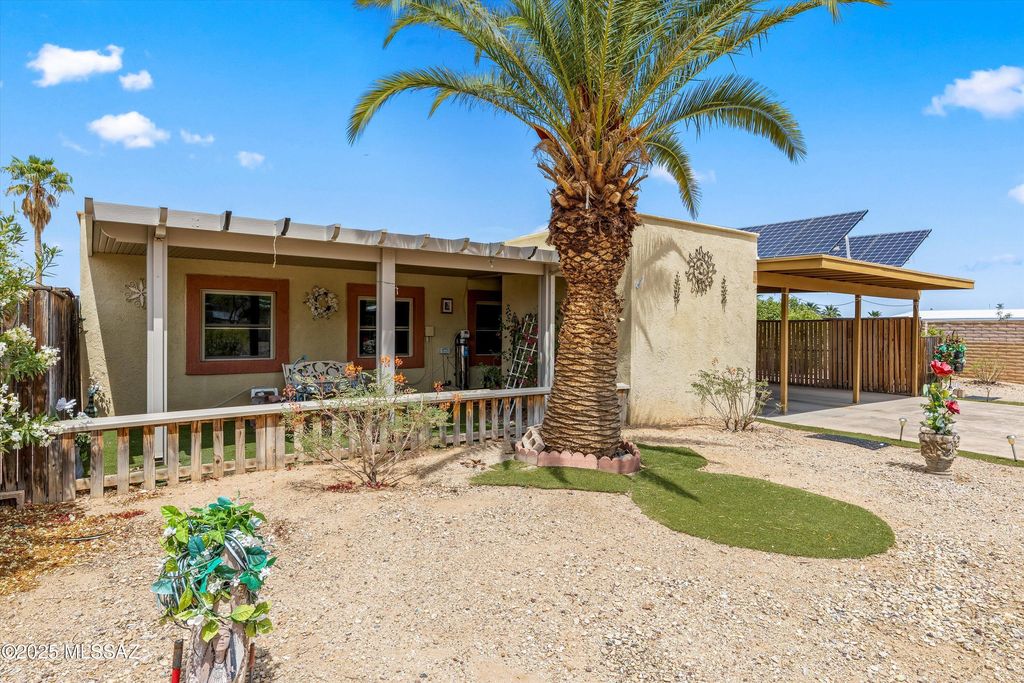 6831 N  Galaxy Pl, Tucson, AZ 85741