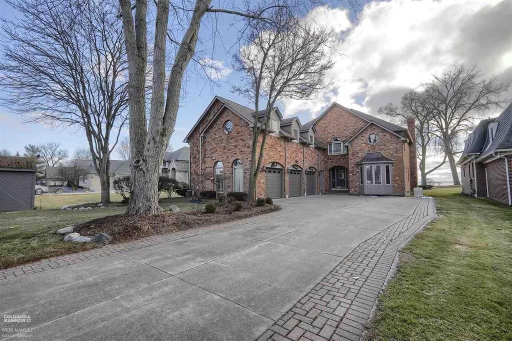 48556 Harbor Dr, New Baltimore, MI 48047 4 Bed, 3 Bath SingleFamily