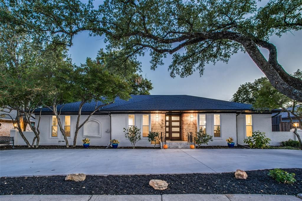 6330 E Lovers Ln, Dallas, TX 75214