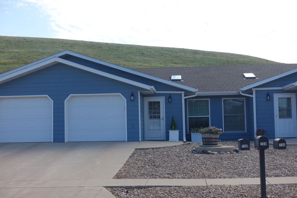 732 S  34th St, Spearfish, SD 57783