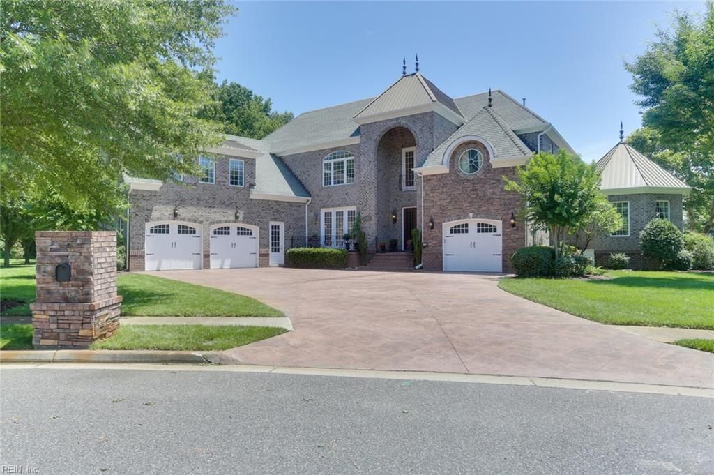 1601 Water View Cir, Chesapeake, VA 23322