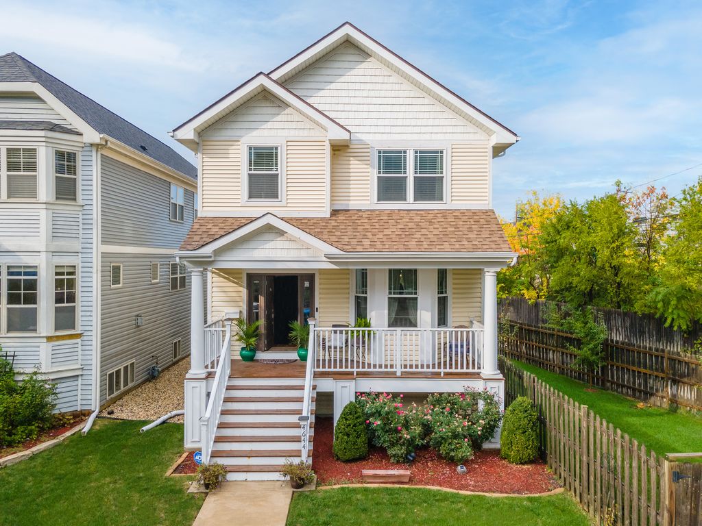 4644 W Berteau Ave, Chicago, IL 60641