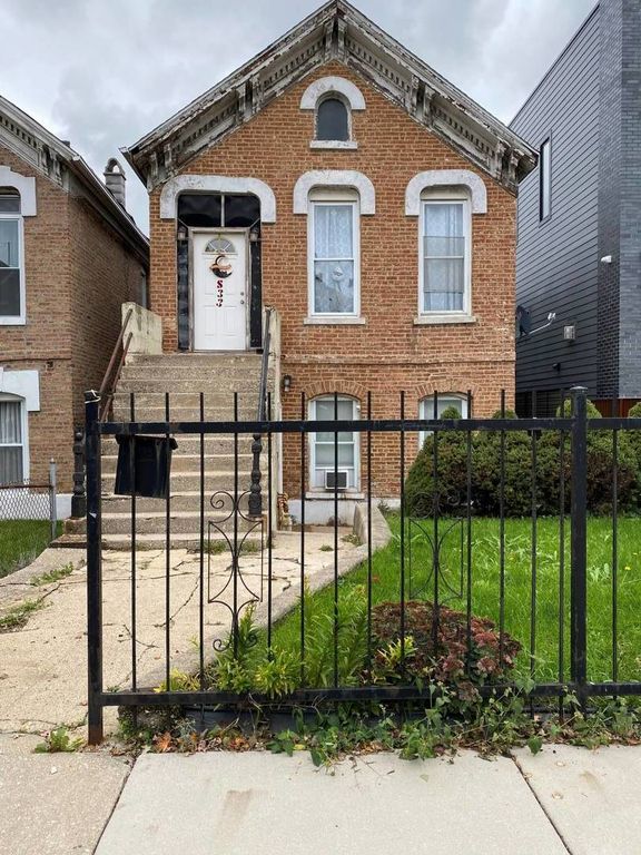 833 S Bell Ave, Chicago, IL 60612