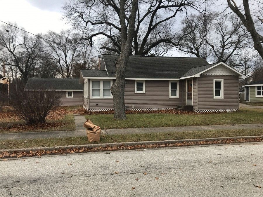 1229 McLaughlin Ave, Muskegon, MI 1 Bath SingleFamily Home 4
