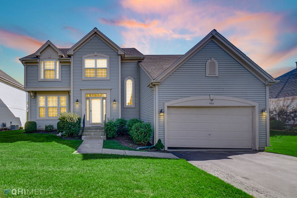 426 Farnsworth Cir, Port Barrington, IL 60010