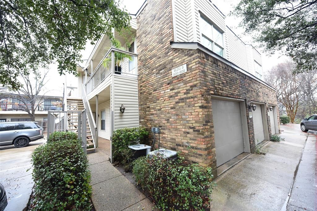 7340 Skillman St #802, Dallas, TX 75231