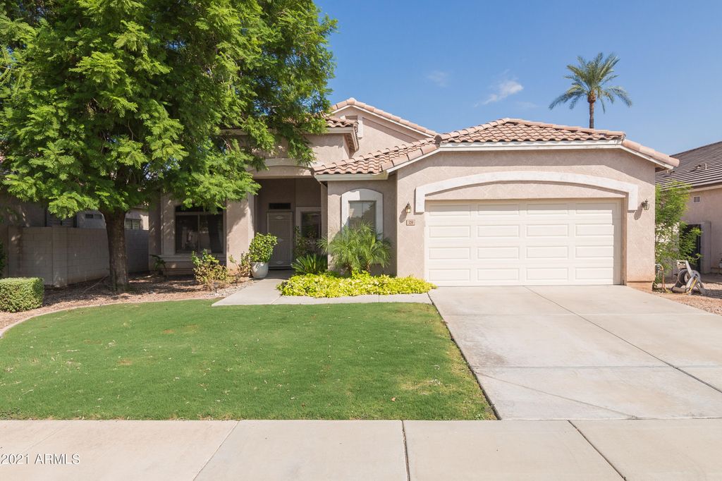 320 W Brooks St, Gilbert, AZ 85233