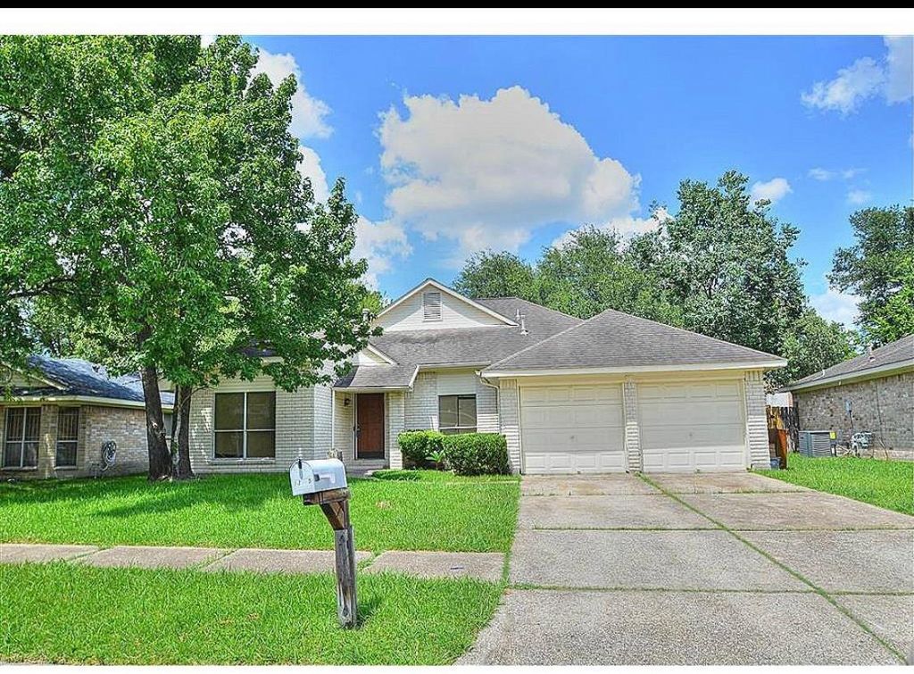 13135 Tregarnon Dr, Houston, TX 77015