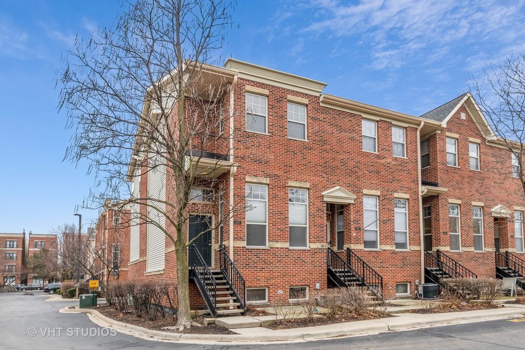 2643 W Melrose St, Chicago, IL 60618 | MLS# 11714412 | Trulia 2643 W  Melrose St, Chicago, IL 60618 | MLS# 11714412 | Trulia