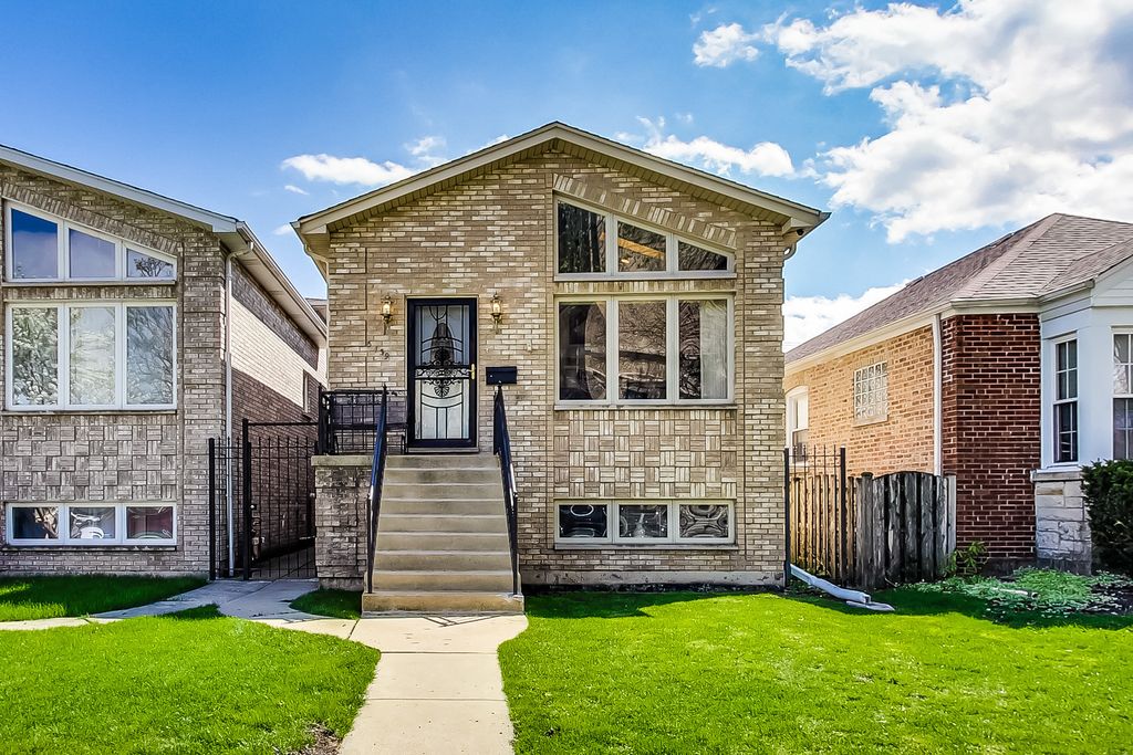 5139 W Argyle St, Chicago, IL 60630