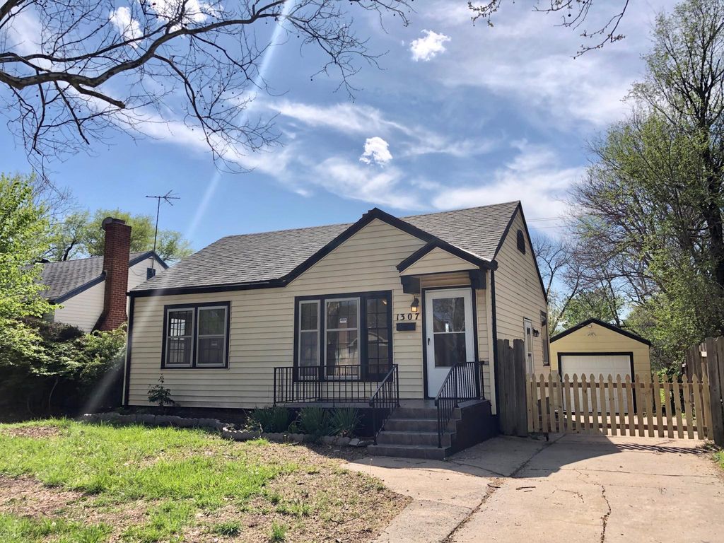 1307 N Pershing Ave, Wichita, KS 67208 Trulia
