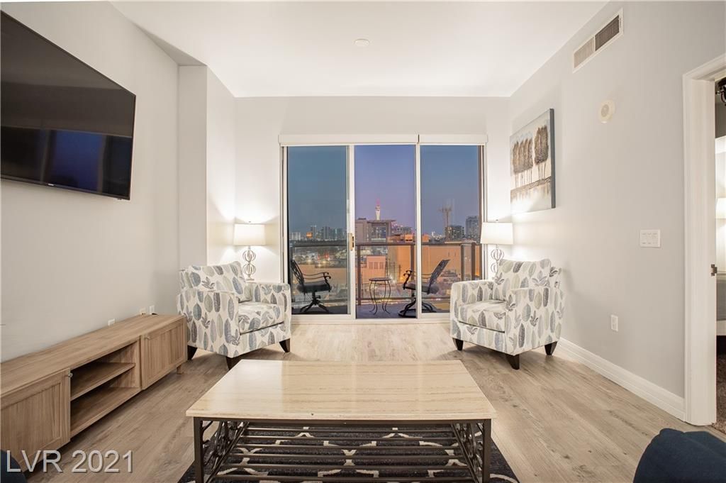 150 N Las Vegas Blvd #912, Las Vegas, NV 89101
