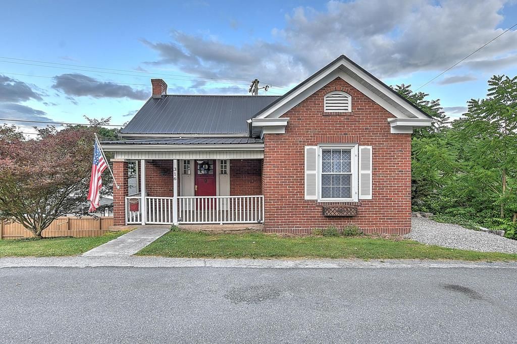 316 W Main St, Marion, VA 24354 Trulia