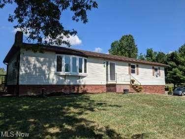 8371 White Rd, Burbank, OH 44214