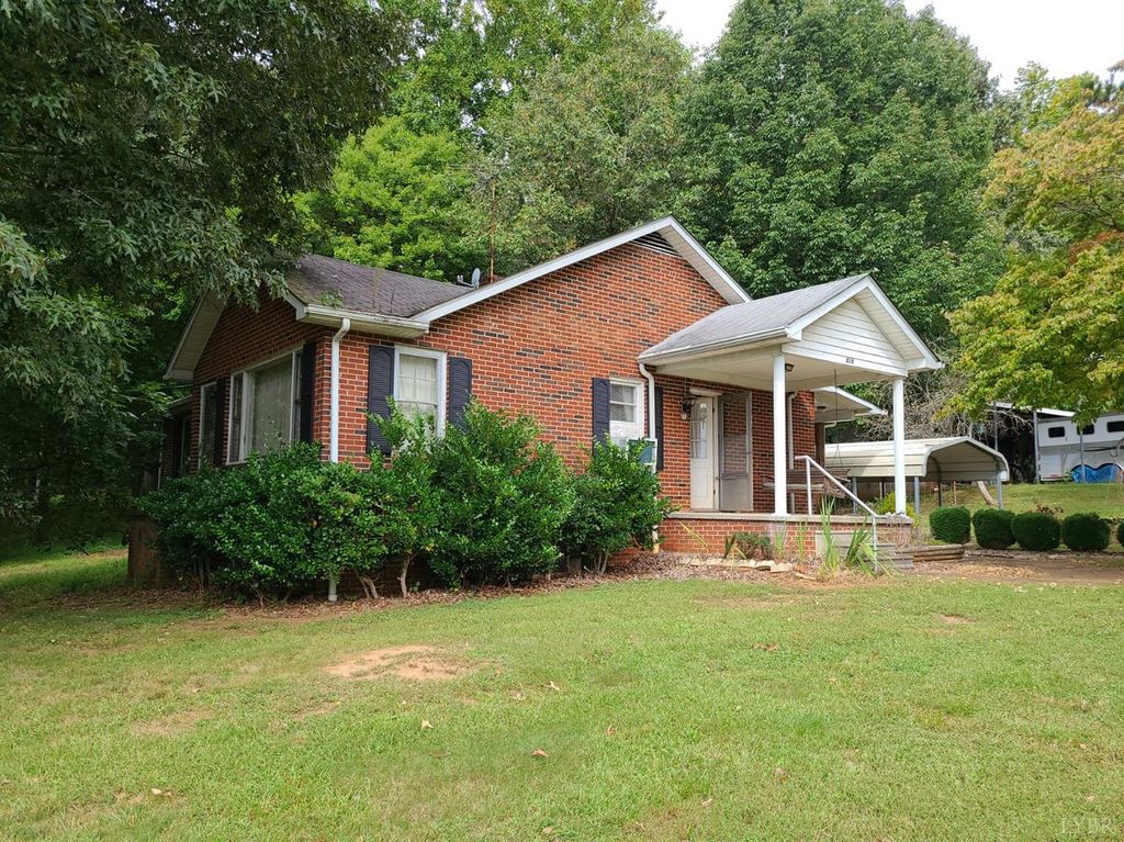 216 West Rd, Altavista, VA 24517