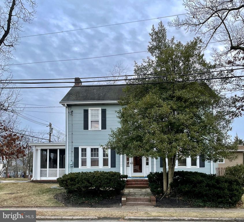 539 Parkway Ave, Trenton, NJ 08618