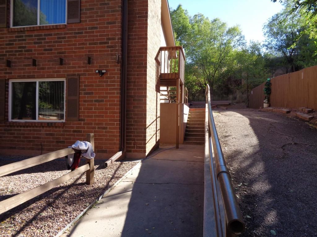 305 Columbia Rd #2, Colorado Springs, CO 80904