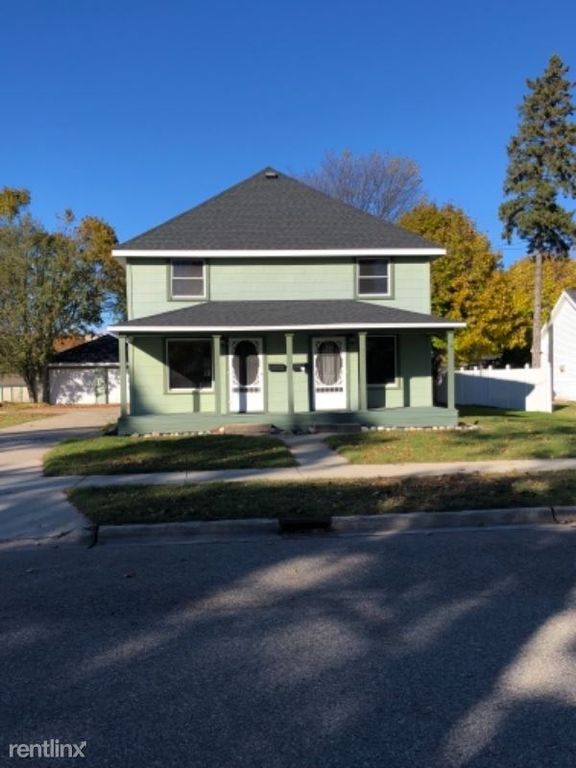 122 W 2nd St, Gaylord, MI 49735 Trulia