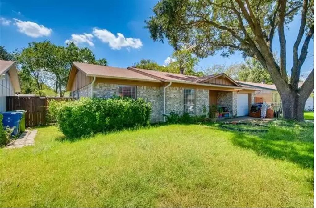 1725 Indian School Rd, Garland, TX 75044