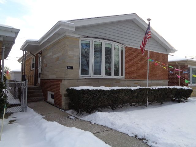 4307 W Devon Ave, Chicago, IL 60646