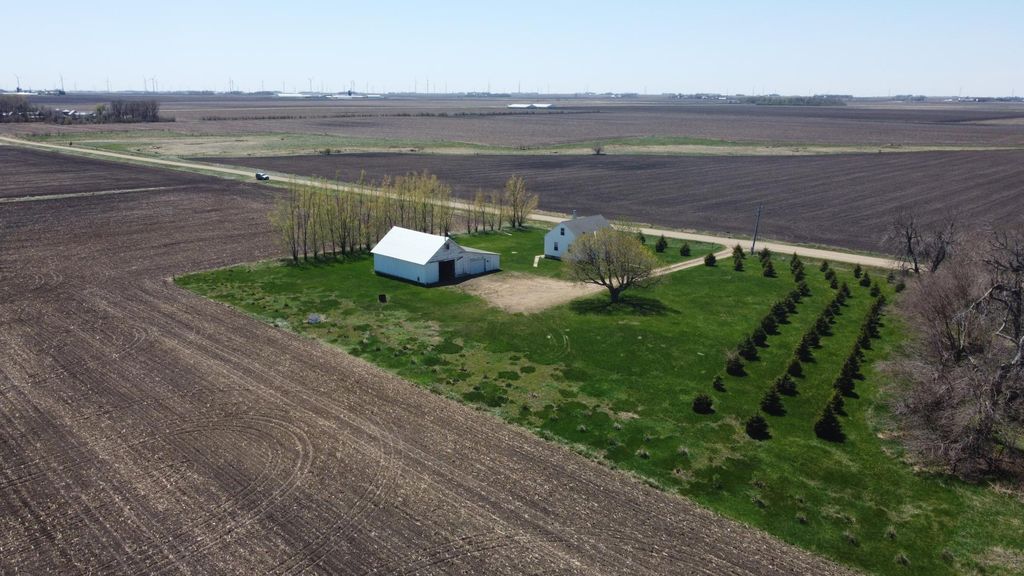 15384 Knauf Ave, Reading, MN 56165