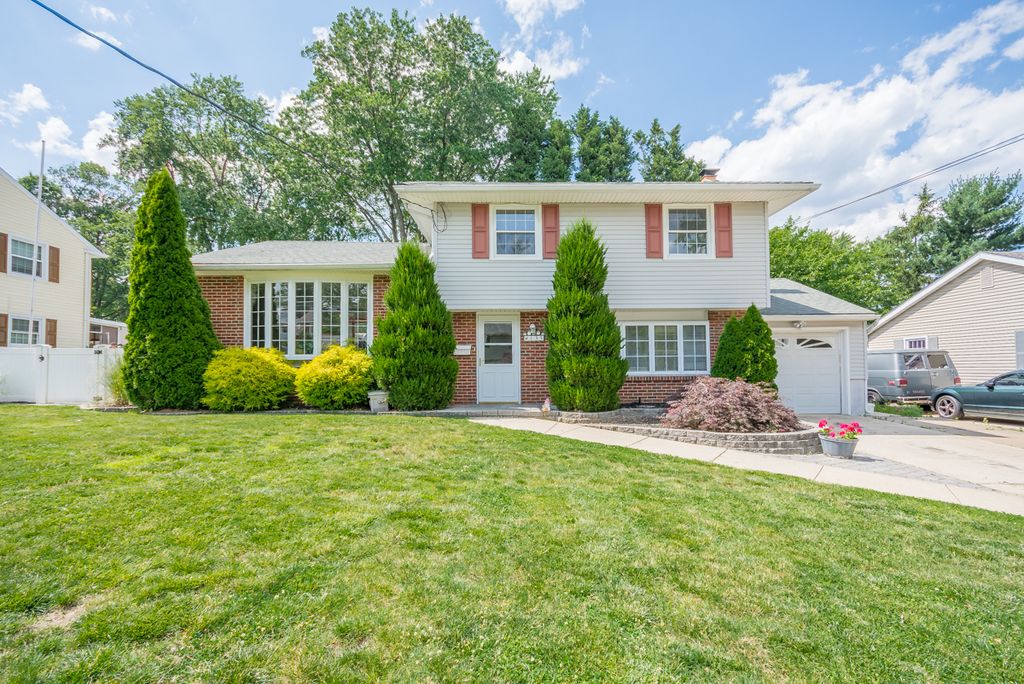 135 E Cedar Ave, Oaklyn, NJ 4 Bed, 2 Bath SingleFamily Home 32