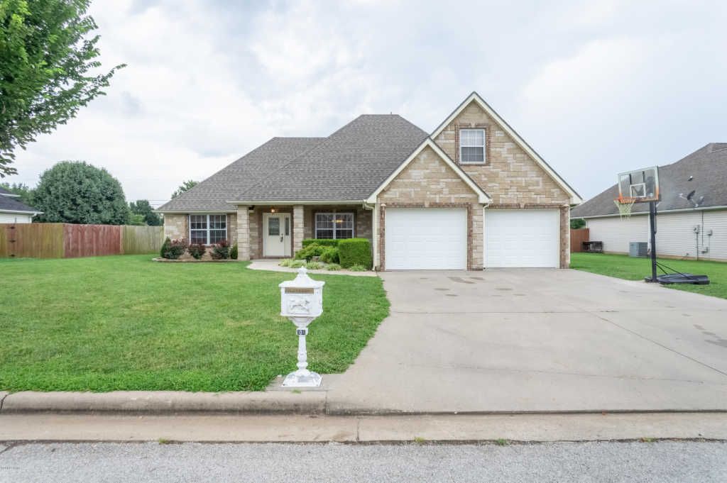 104 Justin Blvd, b City, MO 64870 Trulia