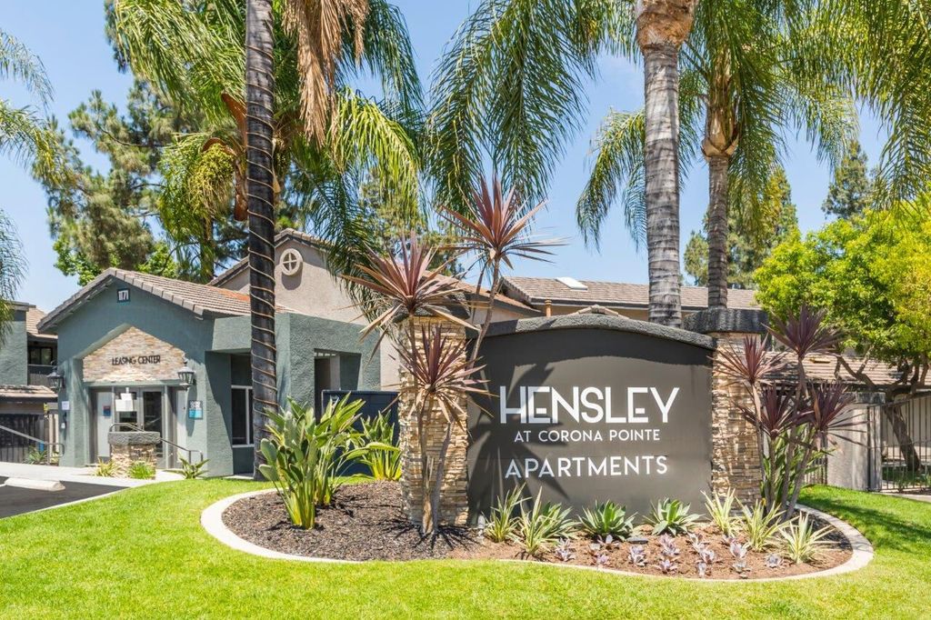 1171 E Baywood Dr, Corona, CA 92881
