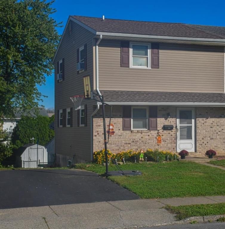 254 High St, Catasauqua, PA 18032