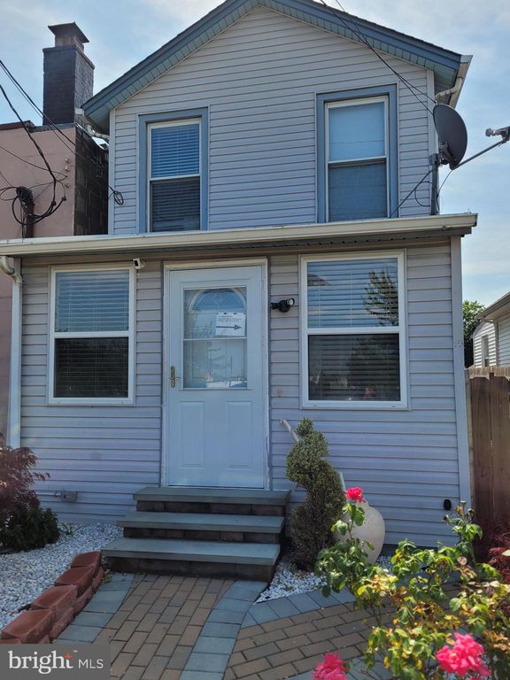 16 Dewey Ave, Trenton, NJ 08610